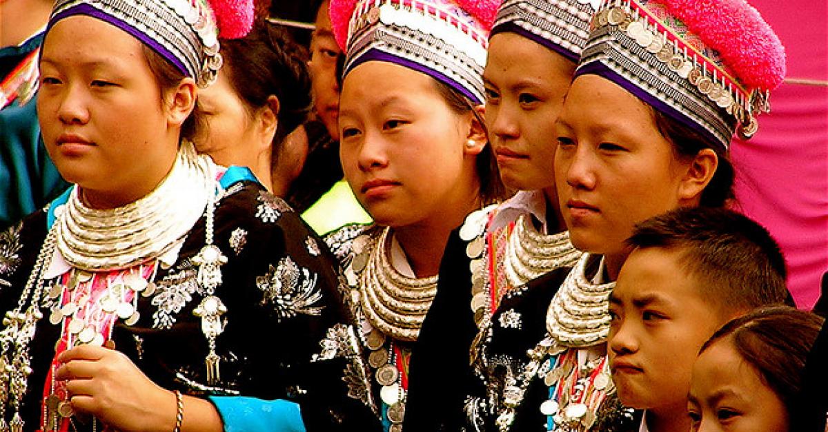 Hmong Definition WHO ARE THE HMONG? – Railway Café