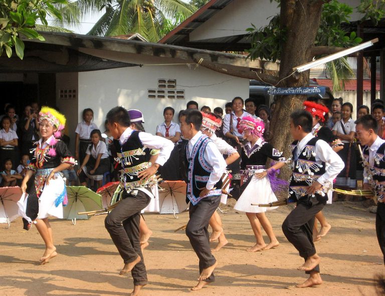 WHO ARE THE HMONG? – Railway Café